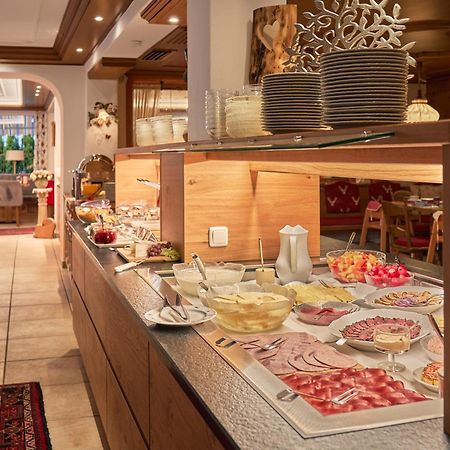 Landhotel Berghof Бад-Гінделанг Екстер'єр фото